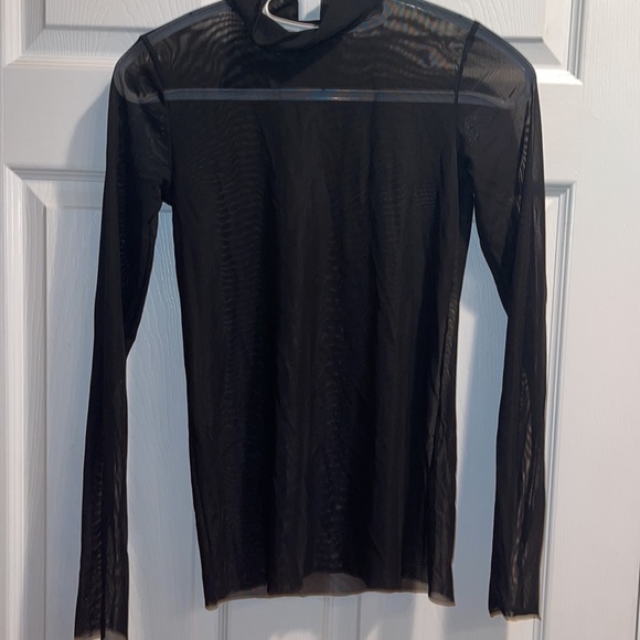 Wilfred Free black small Long sleeve fitted sheer top - Picture 2 of 3